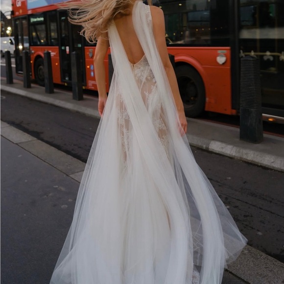 Liz Martinez Cleo A-Line Beaded Tulle Wedding Gown w/ Scarf - Picture 7 of 8